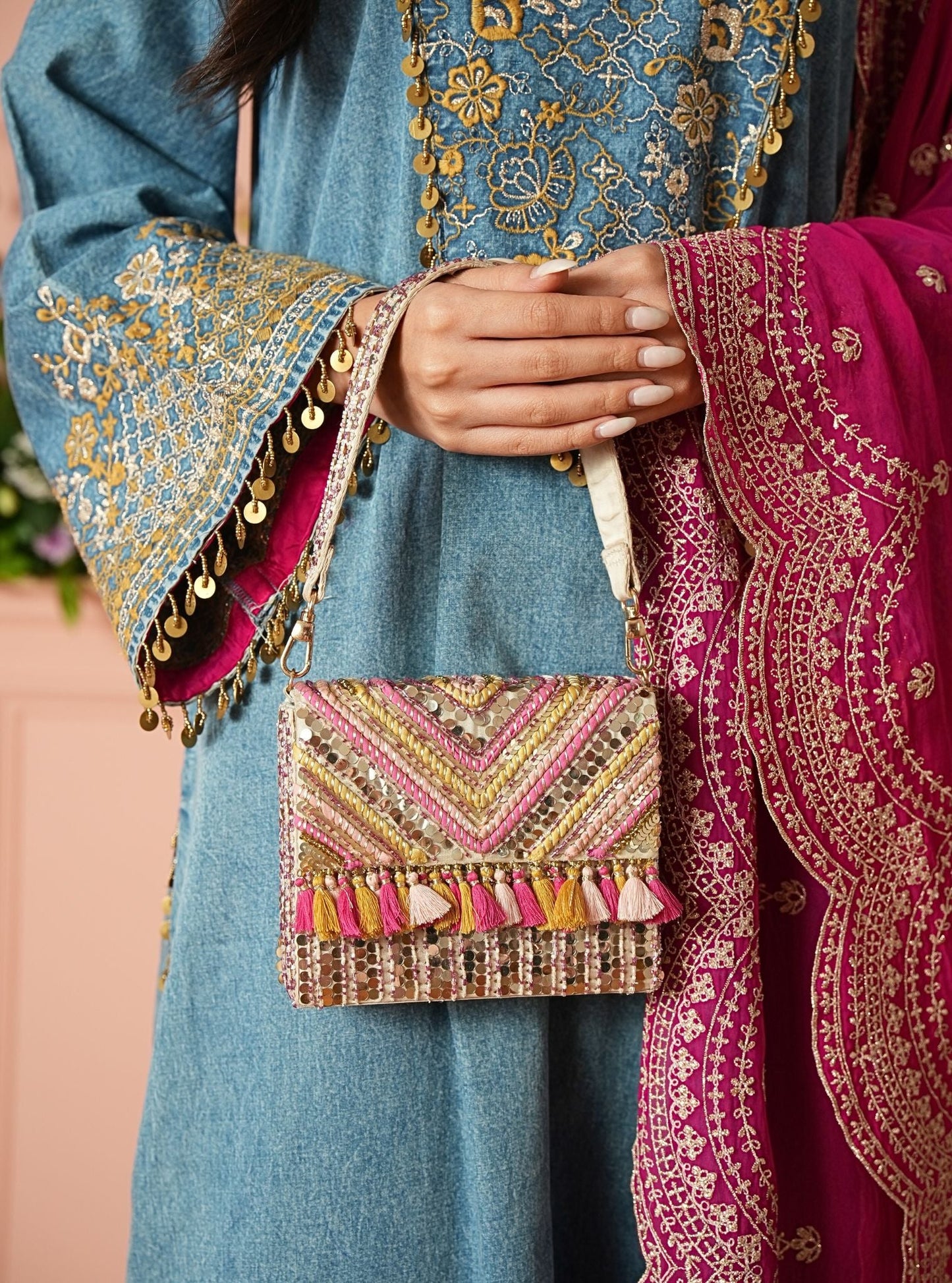 Tiyara Box Bag
