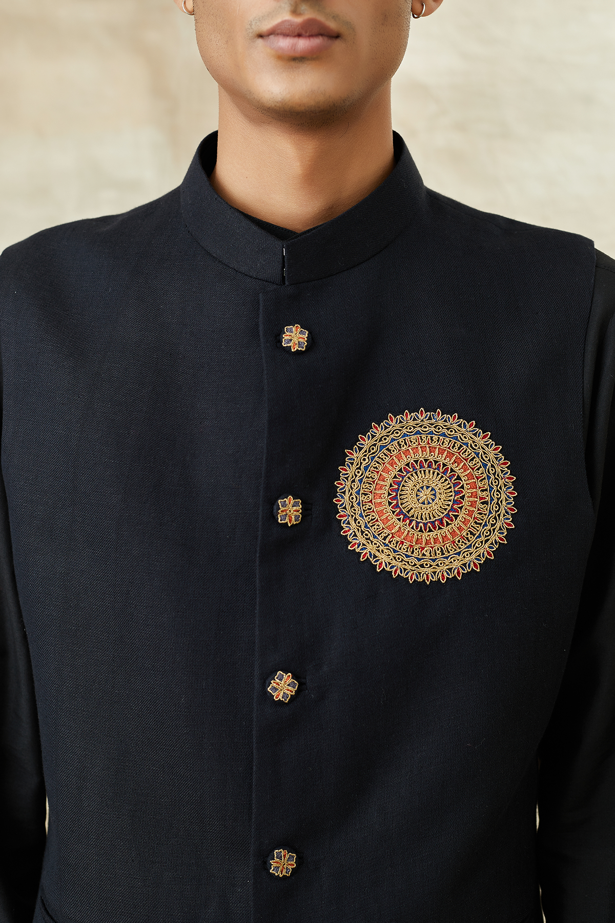 BROACH WAISTCOAT