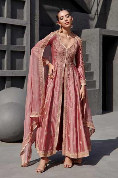 Kusha Kapila in Inaya Anarkali Set