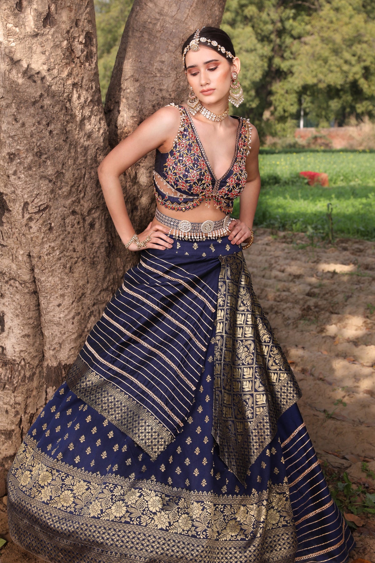  Women's Midnight Blue Woven Patola Lehenga 