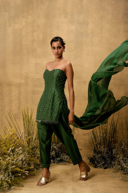 Emerald green hand embroidered chanderi silk suit set with organza dupatta