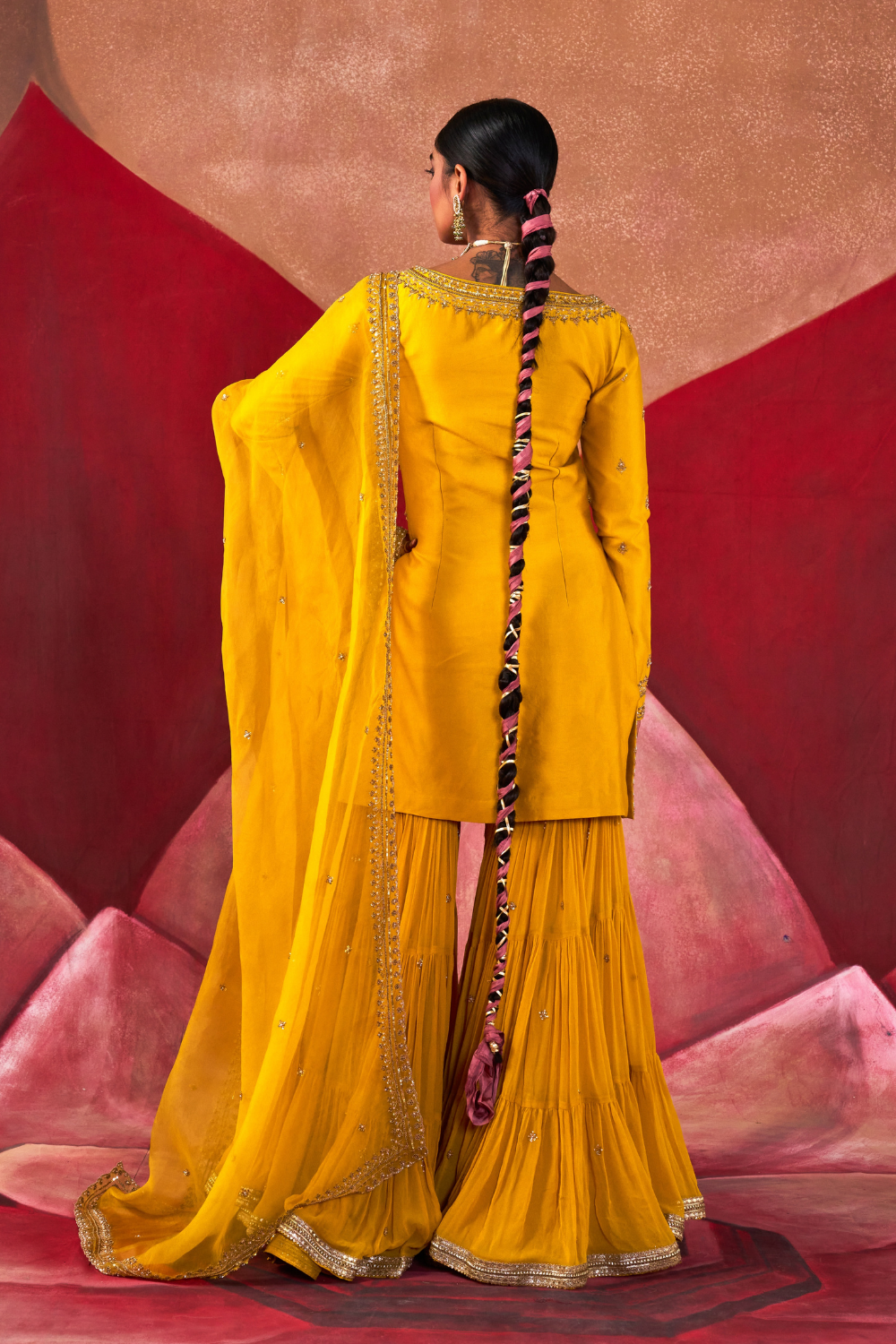Phalgun Gharara Set