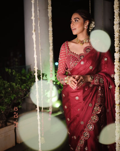SUMMIYYA In Jhalak Mellow Wine Mirror Scallop Saree Set