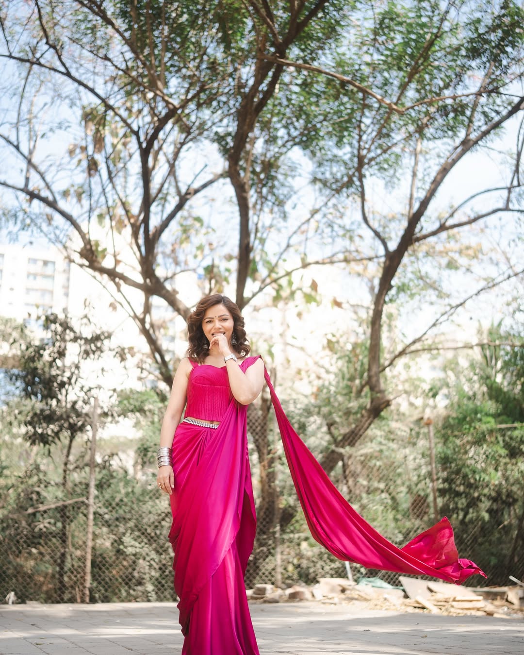 RIA MALHOTRA IN GOLABI SAREEE