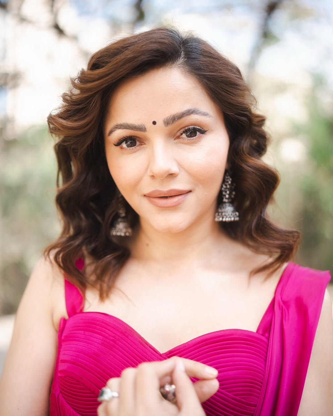 RIA MALHOTRA IN GOLABI SAREEE