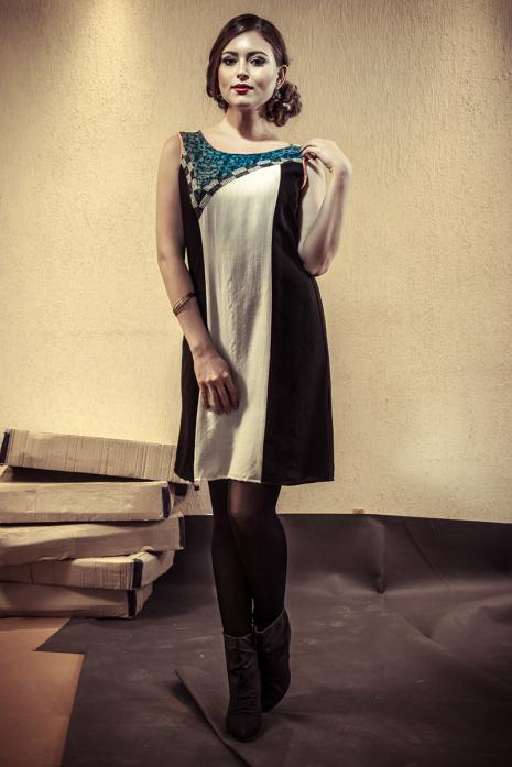Asymmetrical Yoke Tunic Off white  Black