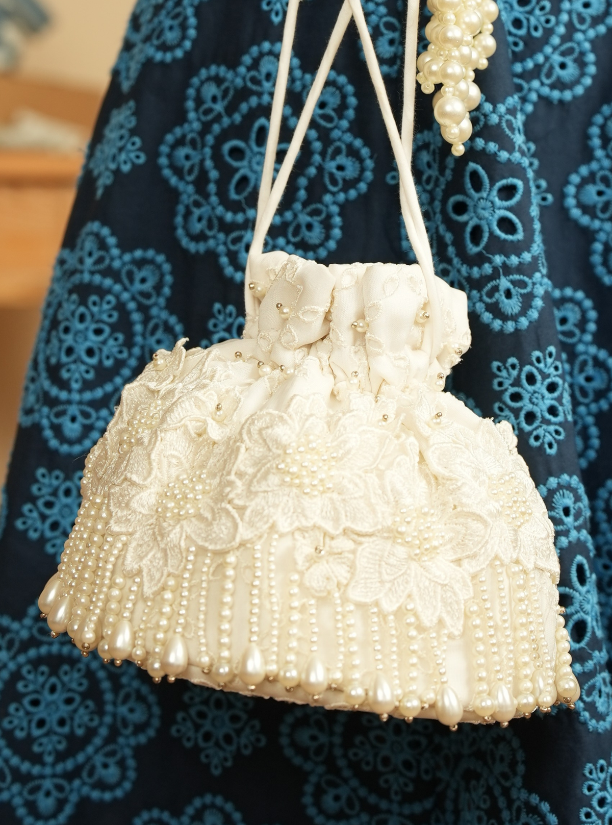 Nimo White Mini Potli Bag