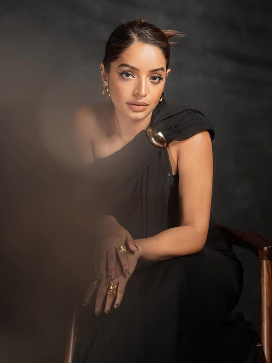 Midnight Black Movable Brooch Saree