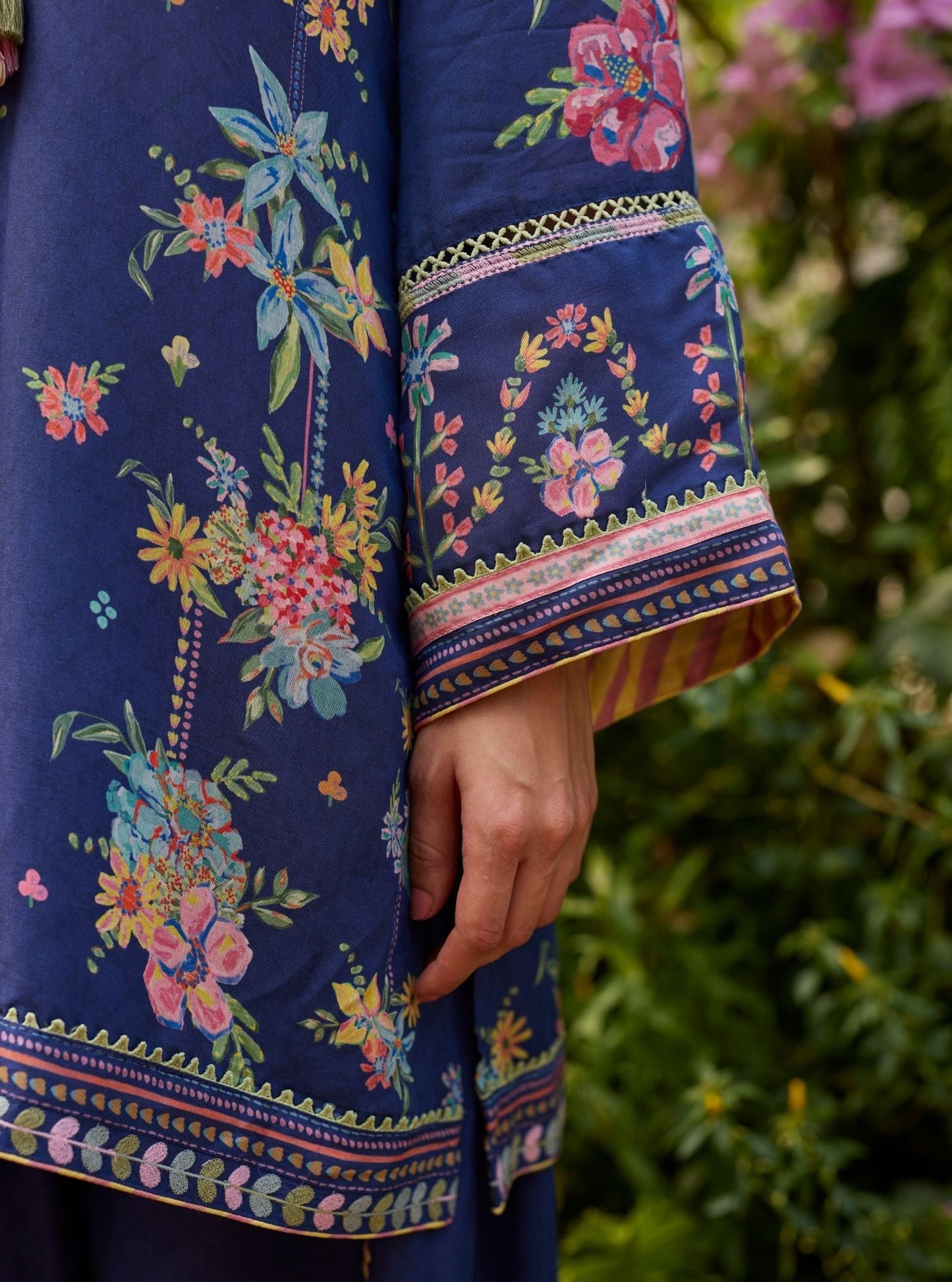 Enaara Lawn Navy Kurta Set