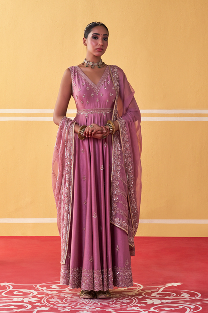 Aaisa Anarkali