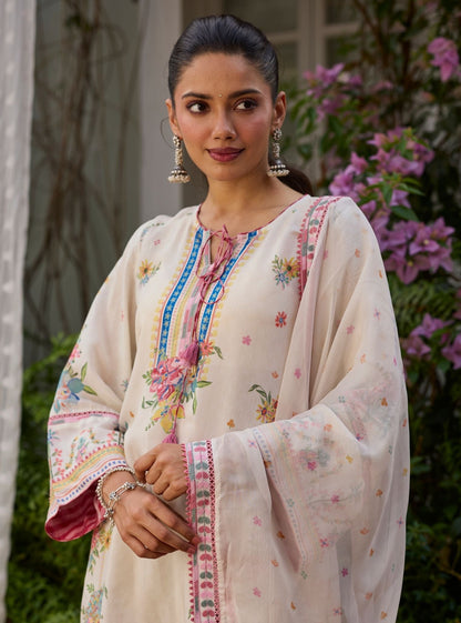 Enaara Lawn Off White Kurta Set