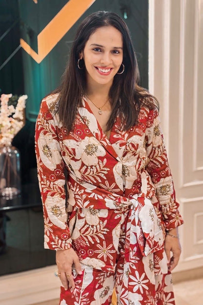 SAINA NEHWAL IN FLORAL PRINT EMBROIDERED TIE-KNOT JACKET WITH PANT- EC-JP-EG24-20- MaroonWhite