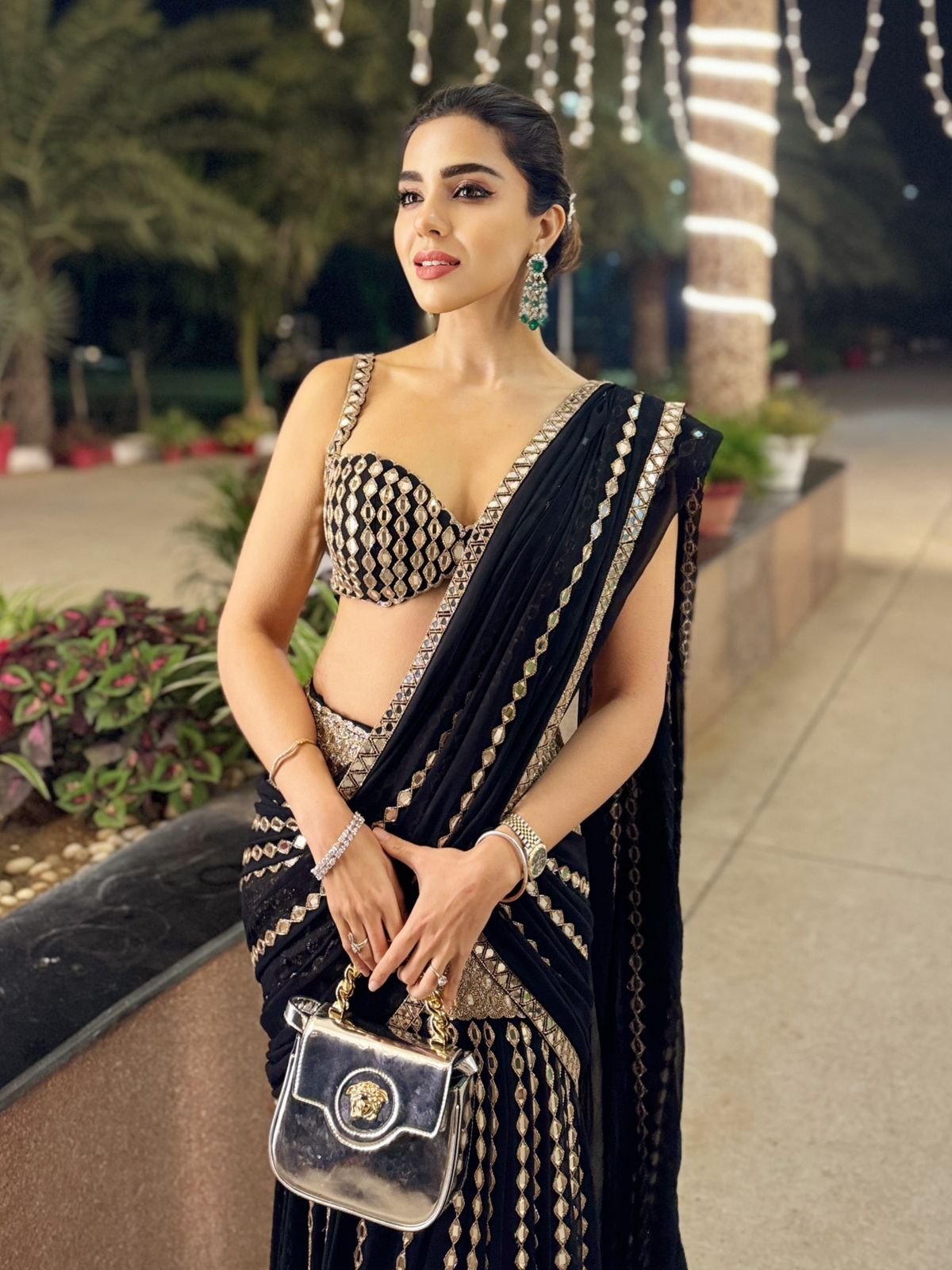 BAHAAR DHAWAN In Black Pre Draped Saree Set