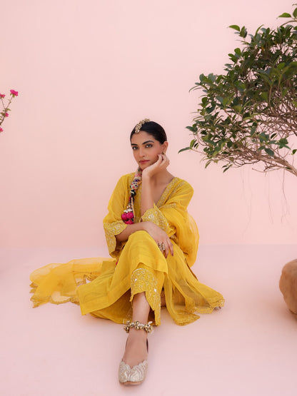 Mahira