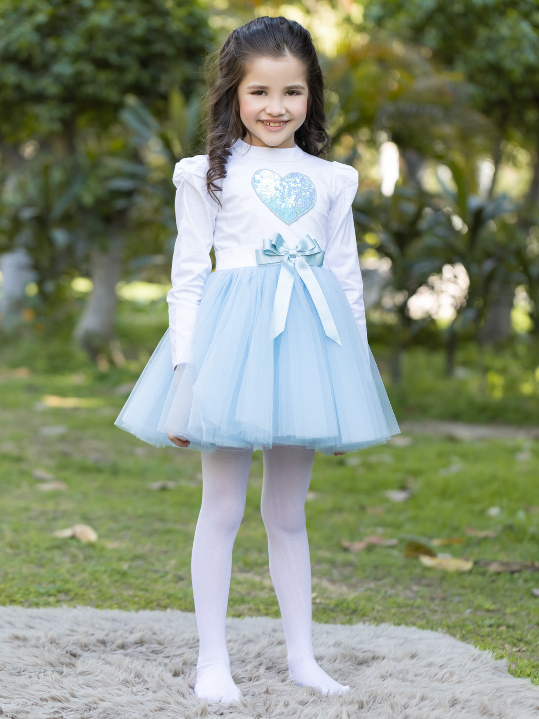 Love Me - Blue
