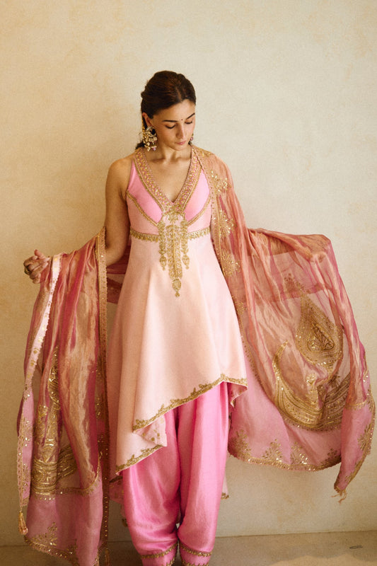 Chaand Gulabi Farshi Salwar Set