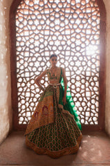 Women's Emerald Green Bandhani Banarasi Lehenga