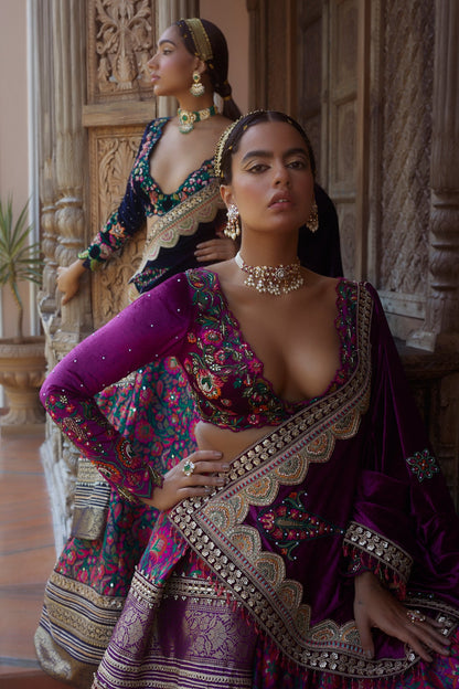 Women's Purple Floral Jamawar Lehenga Set 