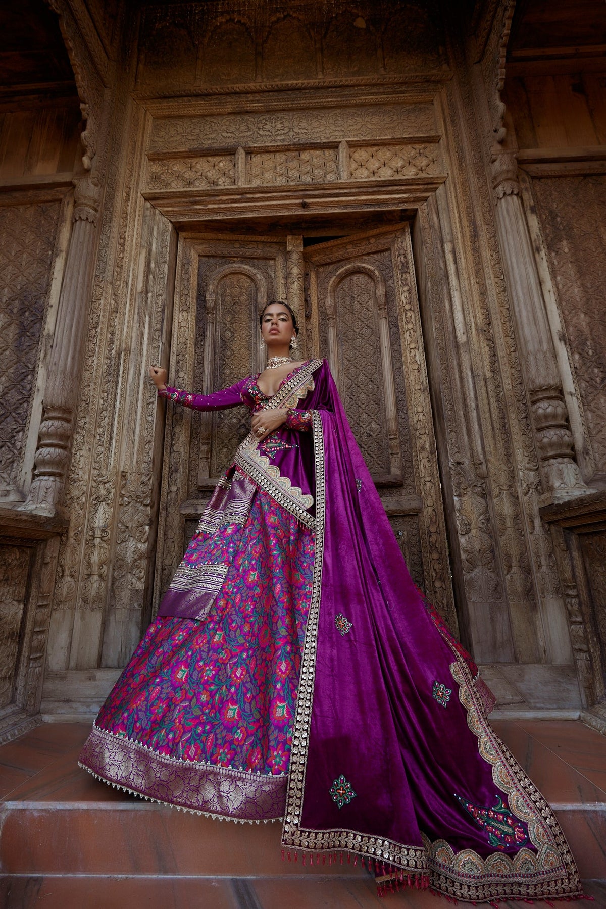 Women's Purple Floral Jamawar Lehenga Set 