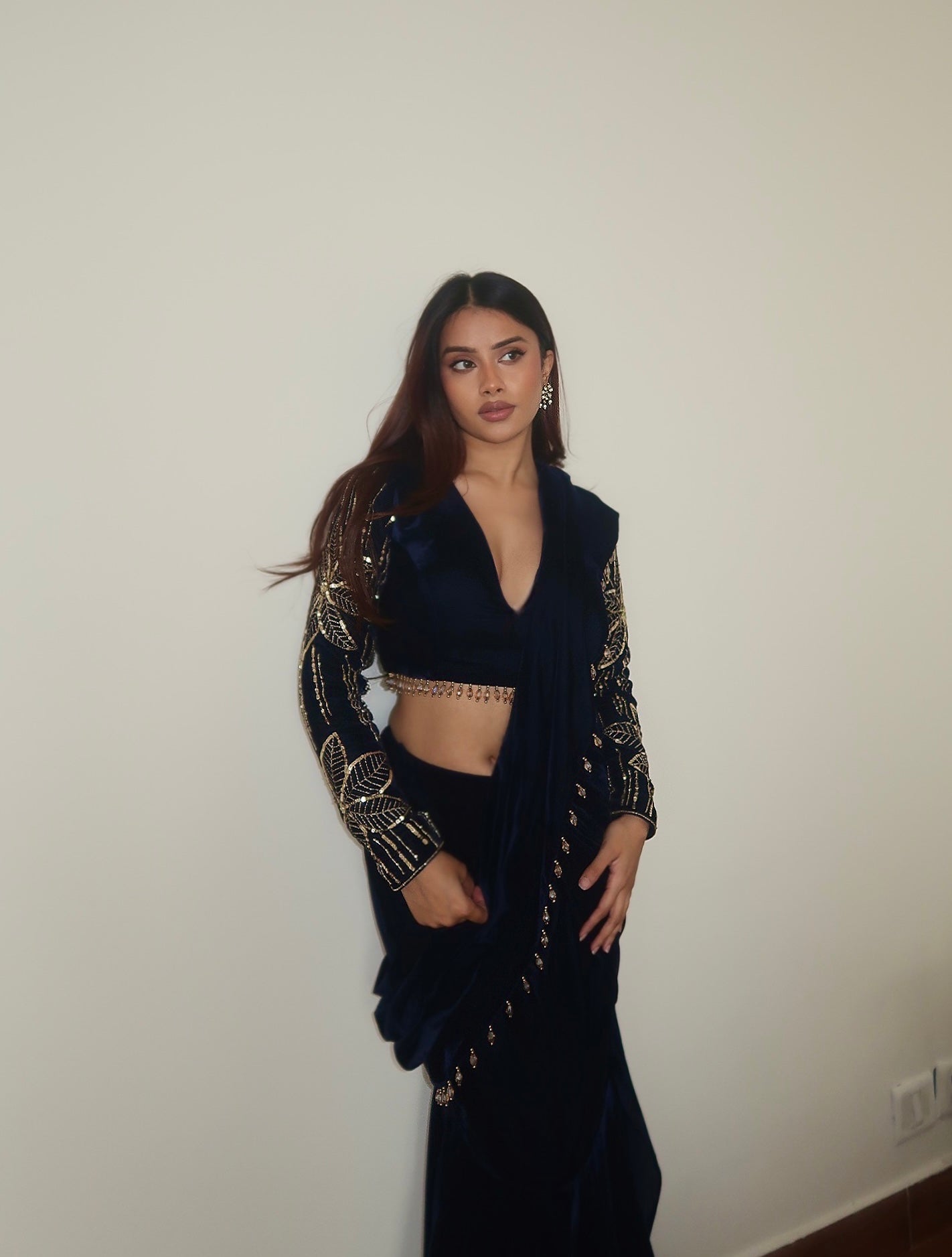 DIVITA IN LAYLA VELVET SAREE