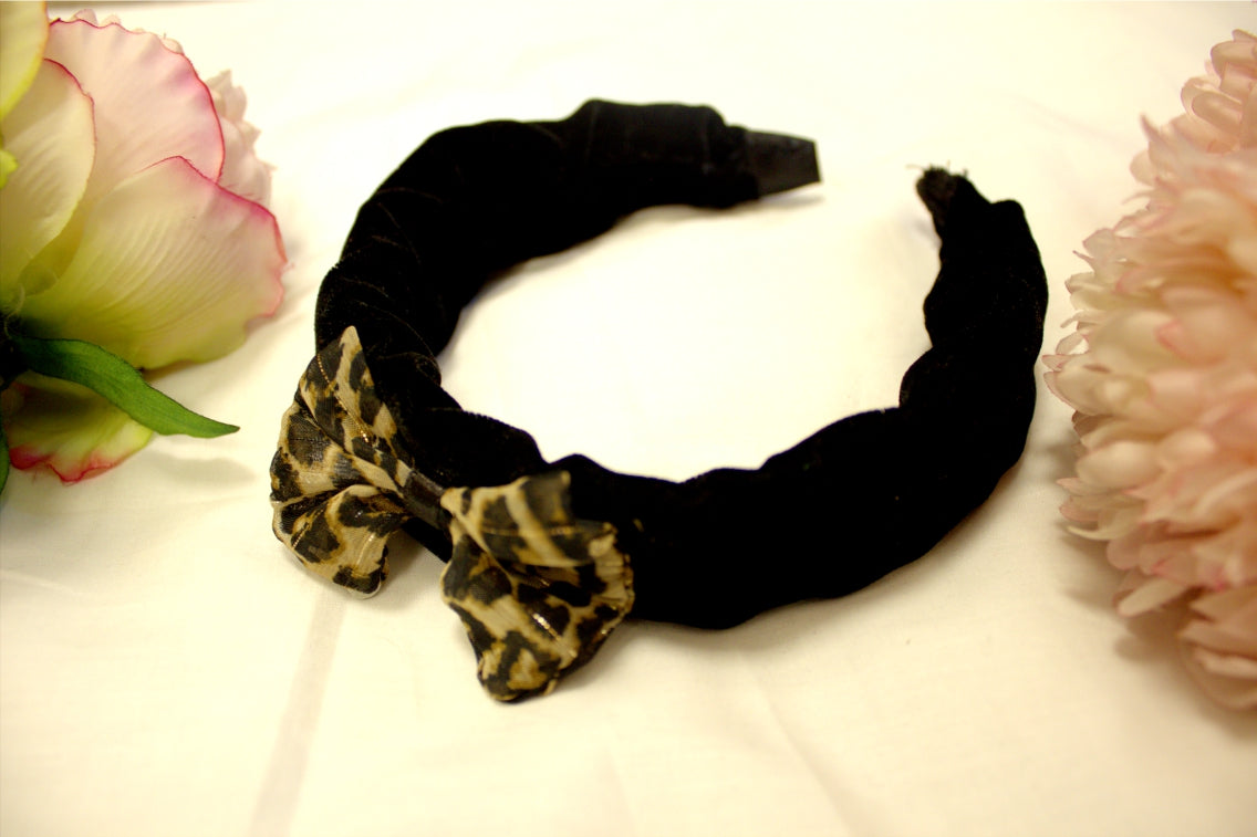 BLACK VELVET HAIRBAND