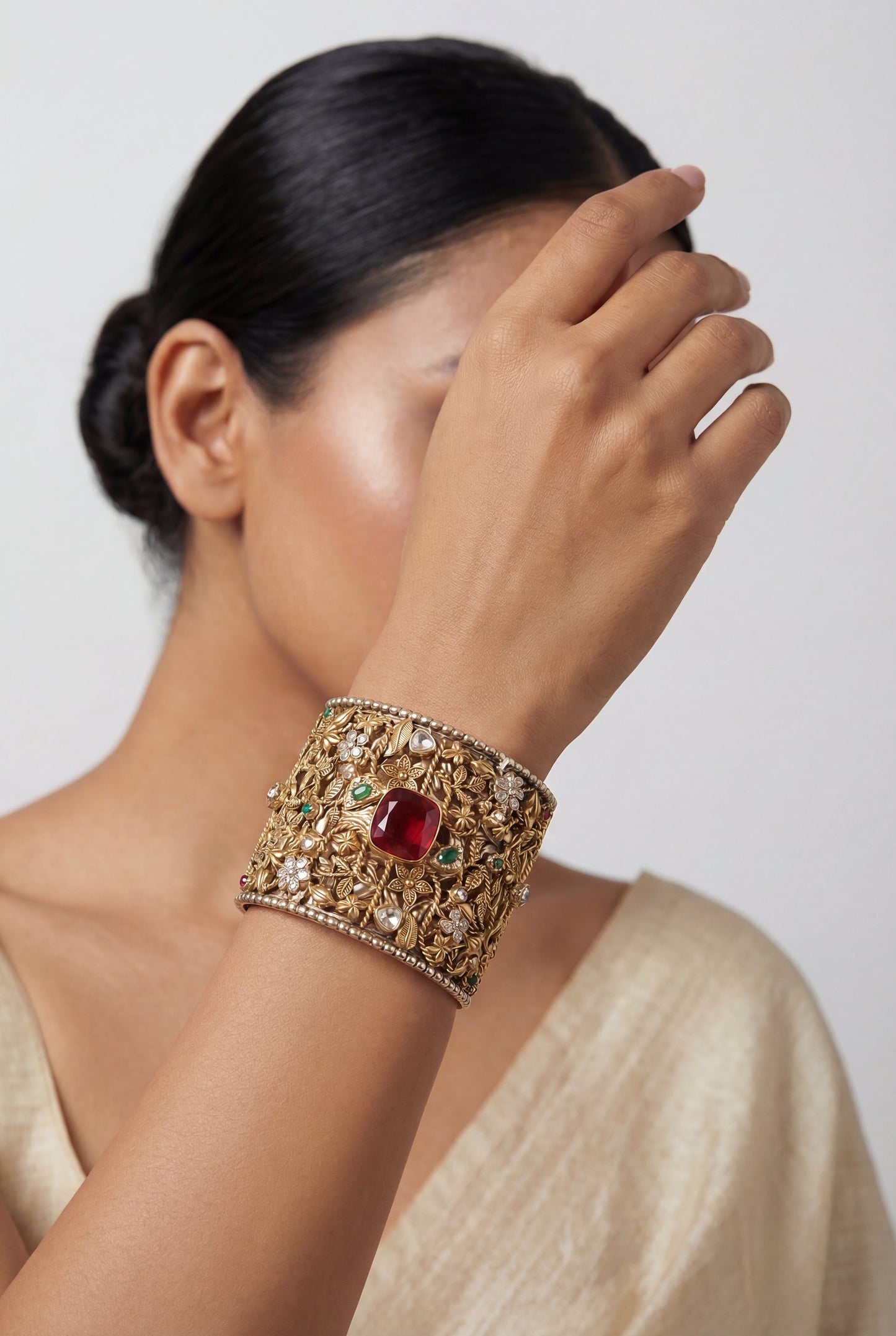 Tanvi Red Metal Kundan Bracelet