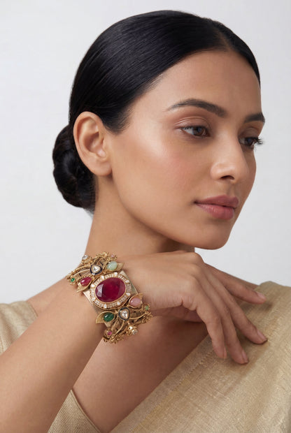 Avanti Red Metal Kundan Bracelet