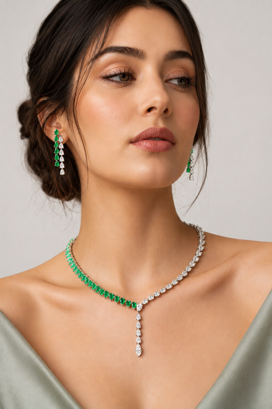 Taarika Emerald Diamond Necklace Set