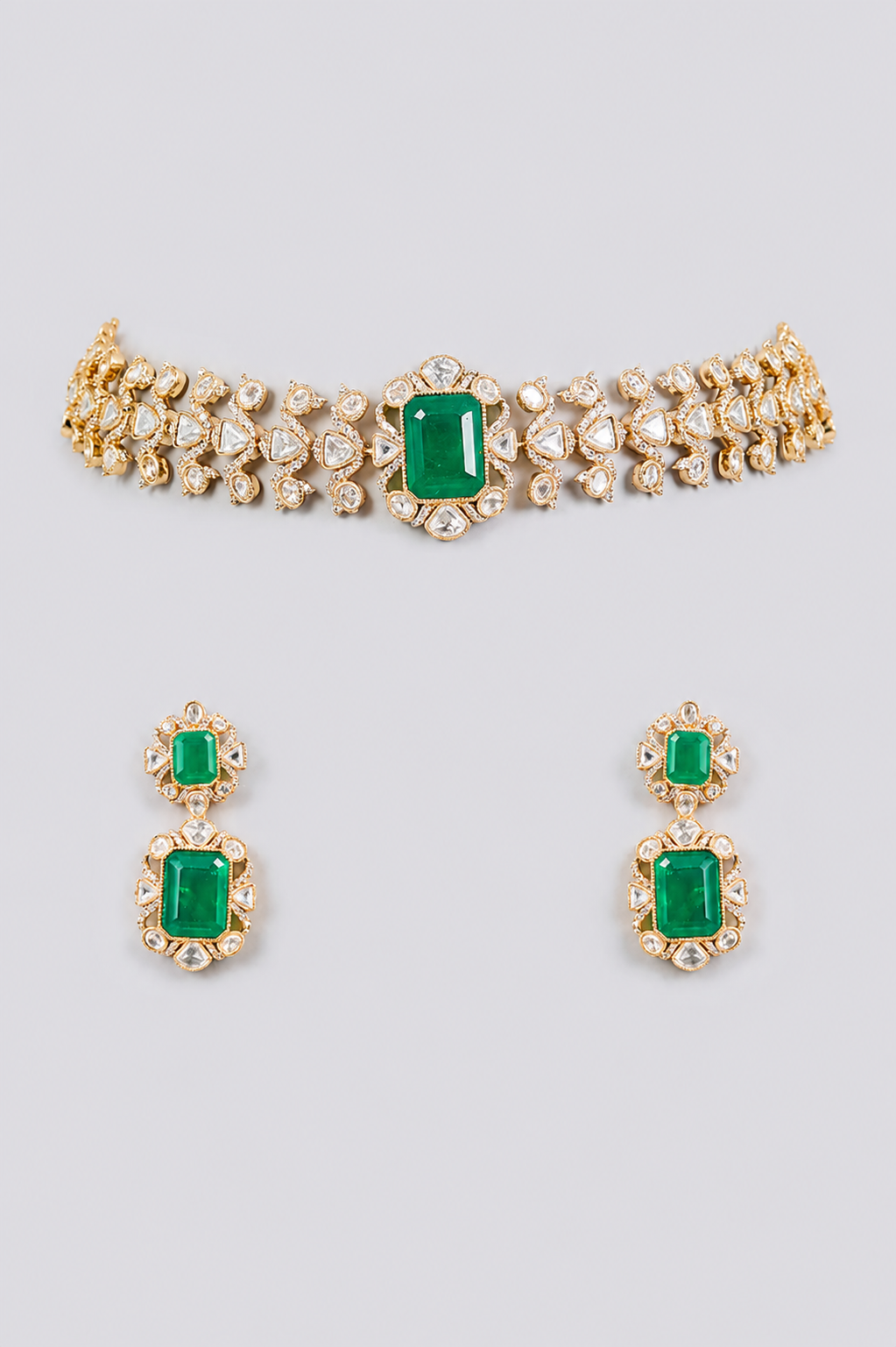Saanvika Green Kundan Necklace Set
