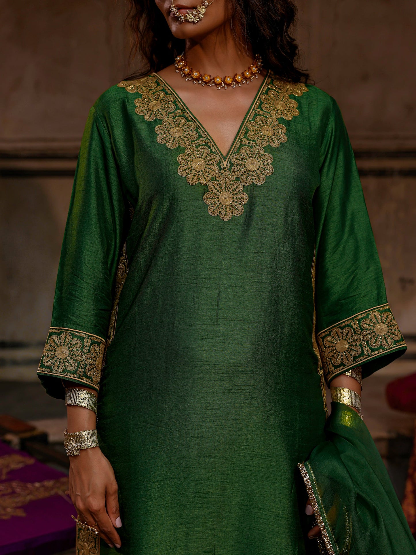 FARNAZ