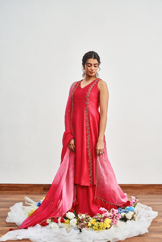 Crimson Red Kalidaar With Crimson Red X Rose Pink Shaded Dupatta