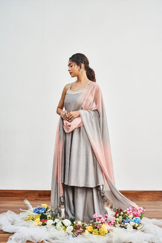 Grey Kalidaar With Grey X Pink Shaded Dupatta
