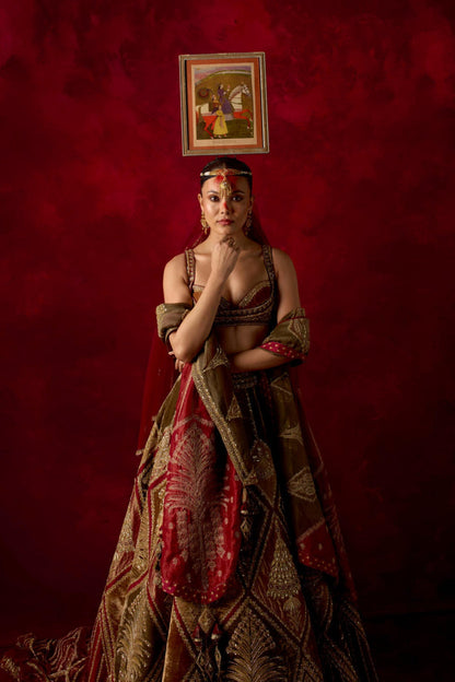'Sunehri Barfi' Lehenga