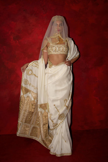 ‘Taaron Ki Chadar’ Saree