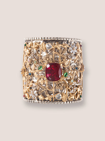 Tanvi Red Metal Kundan Bracelet