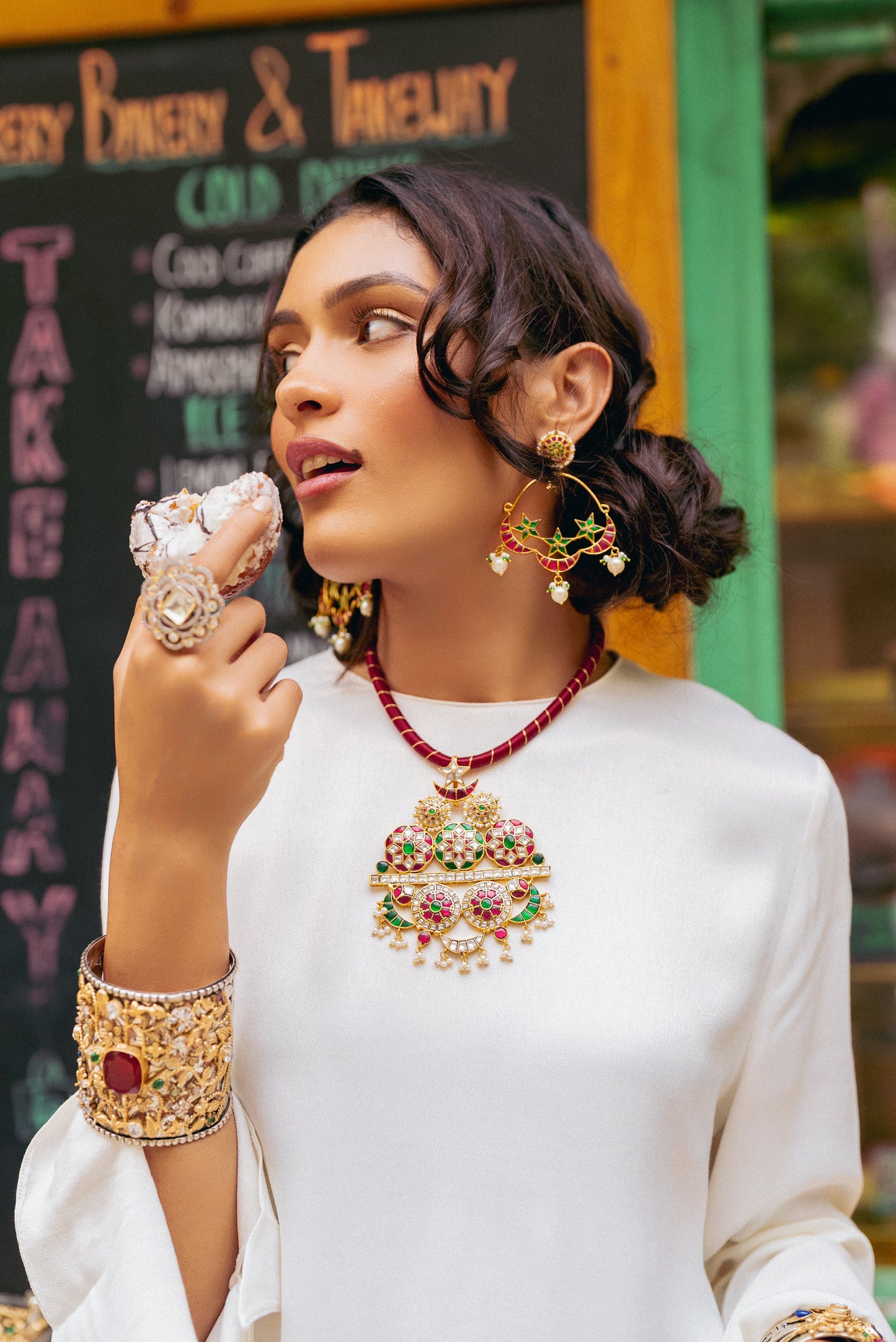 Avira Pink Green Kundan Necklace Set