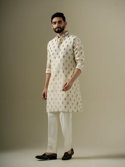 Noor Buta Kurta Set
