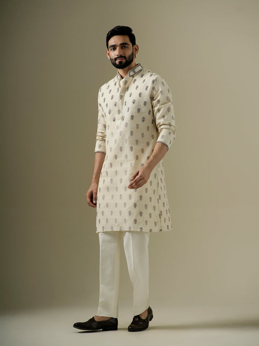 Noor Buta Kurta Set