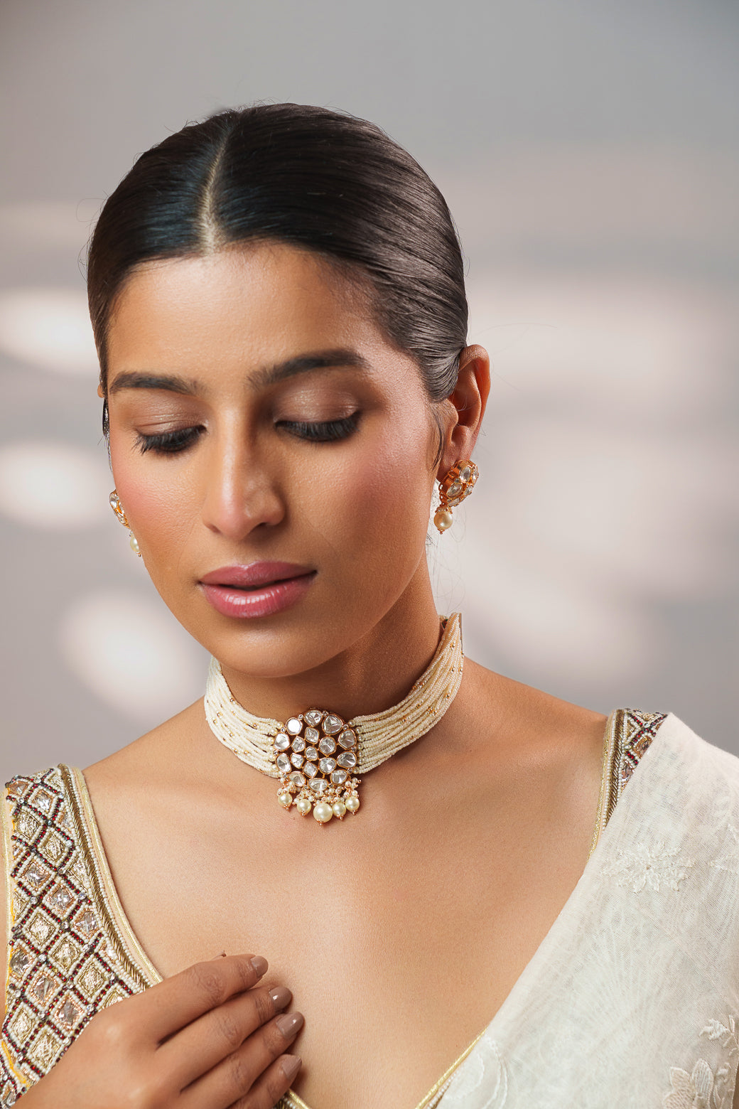 Vrishti White Pearl Kundan Choker