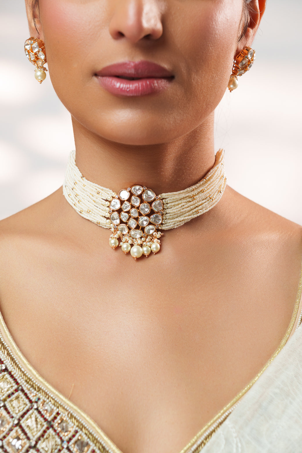 Vrishti White Pearl Kundan Choker