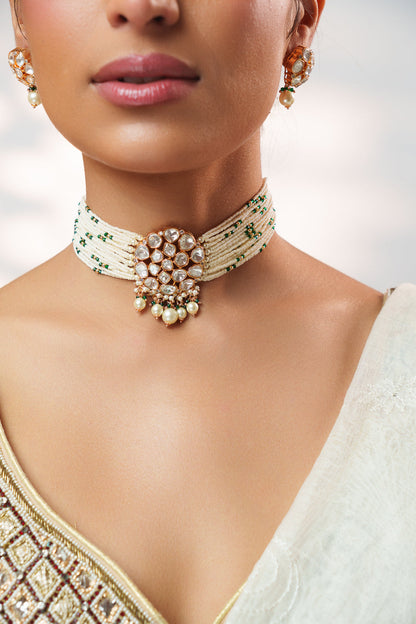 Vrishti Green Pearl Kundan Choker