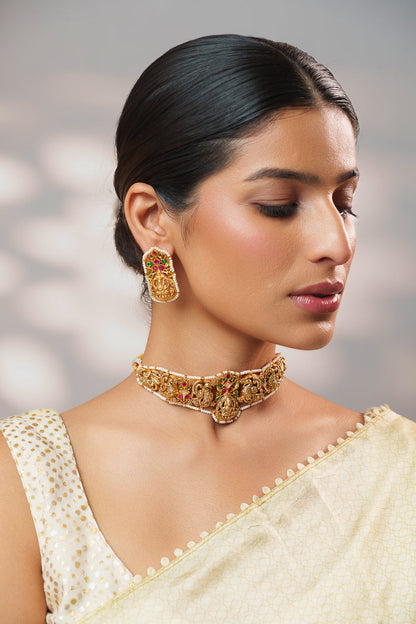 Avnita Gold Finish Temple Kundan Necklace Set