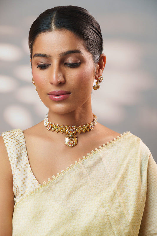 Avnika Gold Finish Temple Kundan Necklace Set