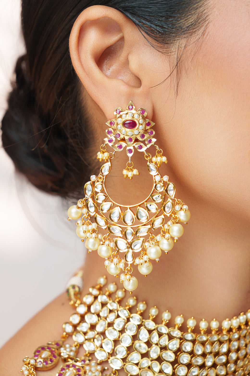 Anjuri Gold Finish Kundan Jadau Necklace Set