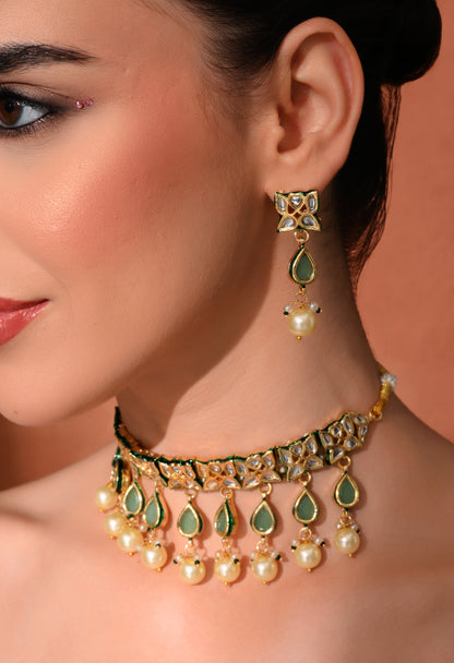 Gold plated ethnic  chokar set with earings