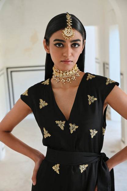 BLACK BIG BUTTI EMBROIDERED LOOSE JUMPSUIT