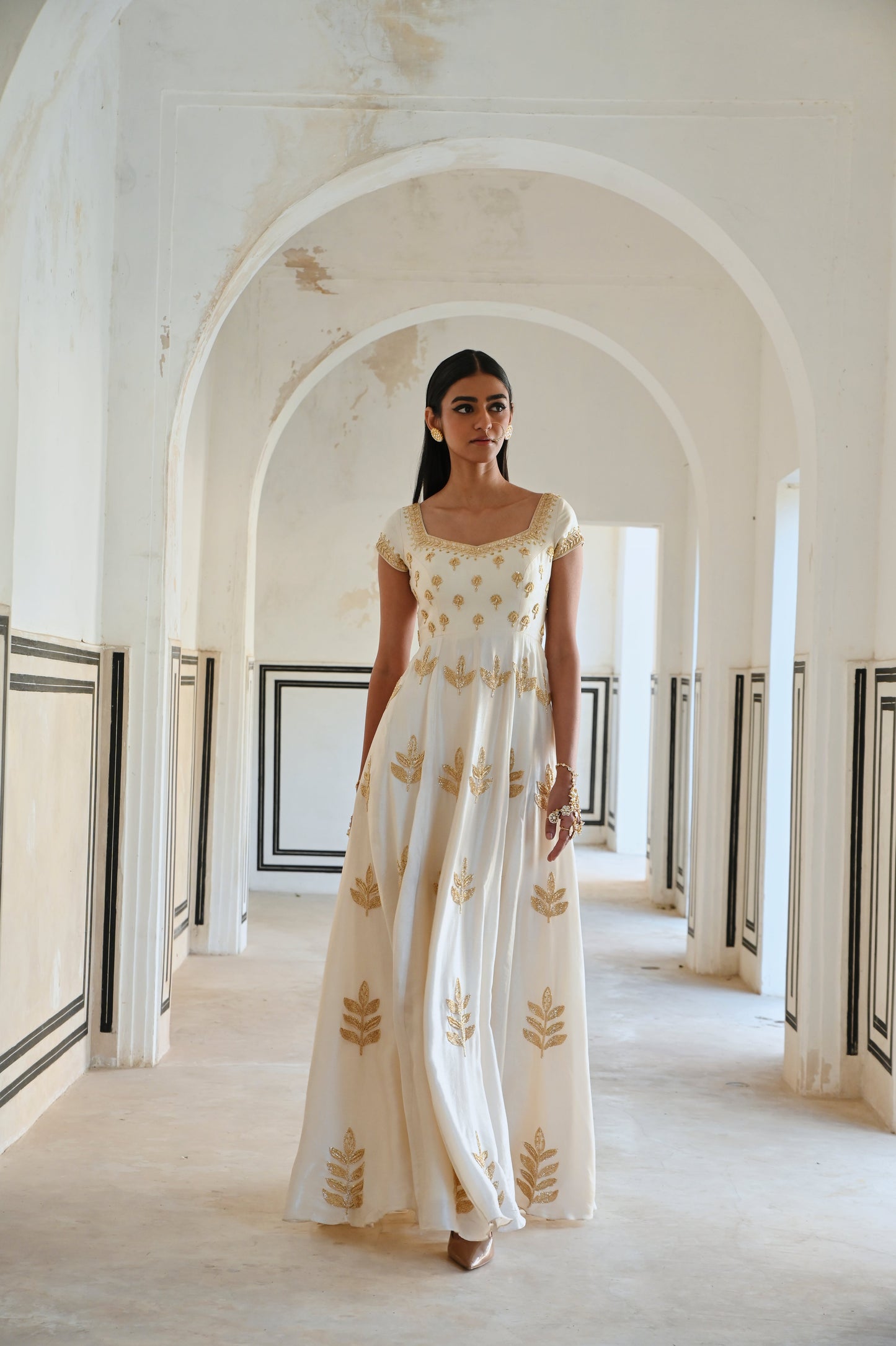 IVORY CAP SLEEVE FLORAL BUTTI EMBROIDERED 12 KALI ANARKALI WITH DUPATTA- EC-AK-RAHI25-04- Ivory