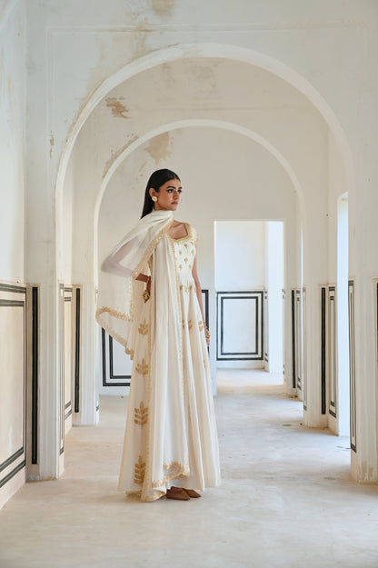 IVORY CAP SLEEVE FLORAL BUTTI EMBROIDERED 12 KALI ANARKALI WITH DUPATTA- EC-AK-RAHI25-04- Ivory