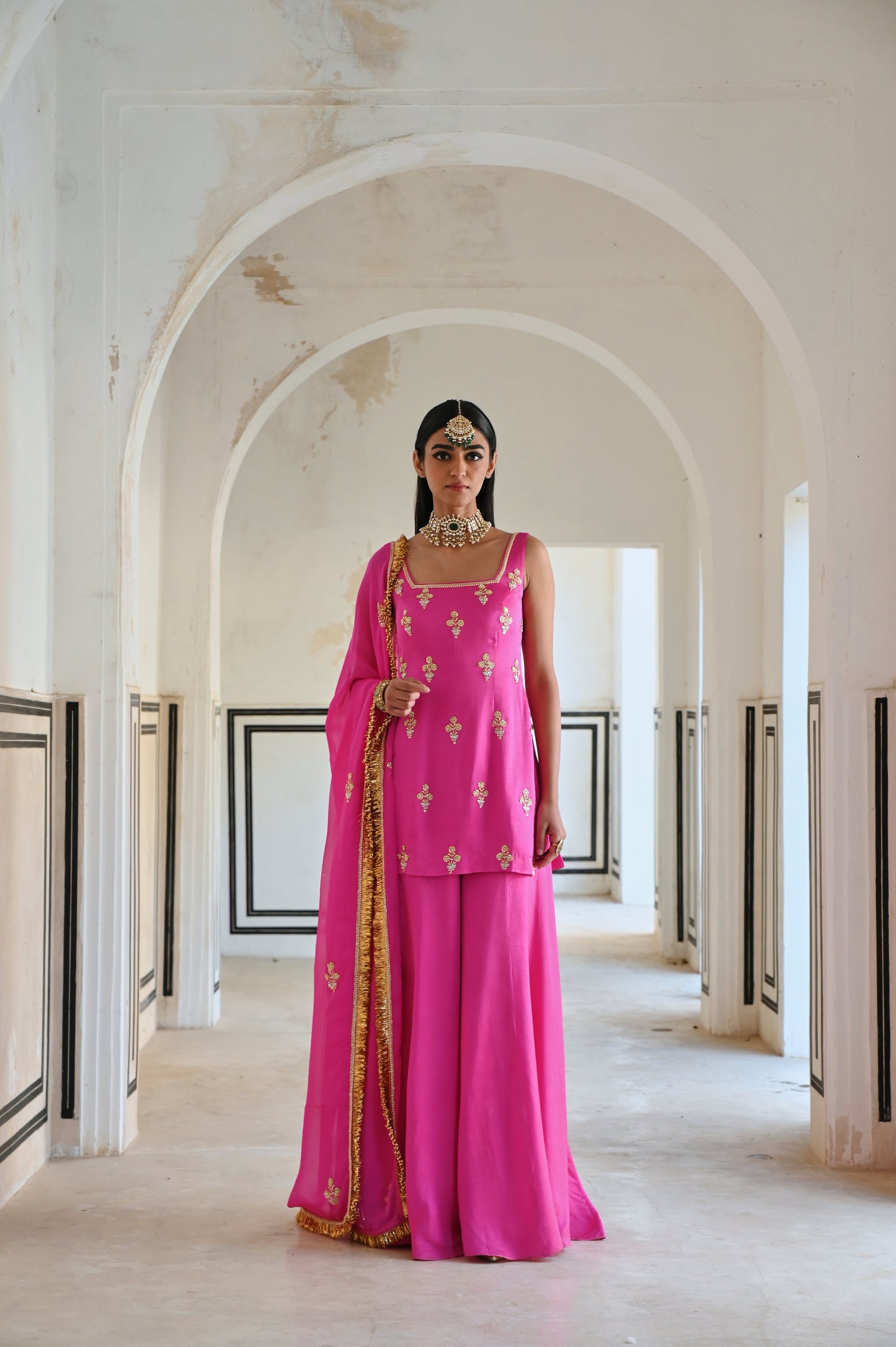 SQUARE NECKLINE FLORAL BUTTI EMBROIDERED SHORT KURTA WITH PALAZZO AND DUPATTA- EC-SH-RAHI25-11- BrightPink