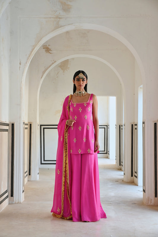 SQUARE NECKLINE FLORAL BUTTI EMBROIDERED SHORT KURTA WITH PALAZZO AND DUPATTA- EC-SH-RAHI25-11- BrightPink